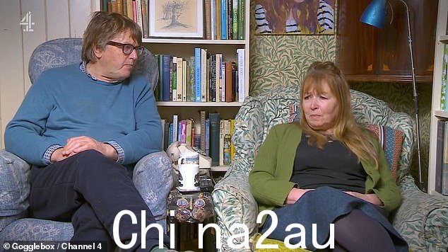 '她没有退缩':观看周五晚上的剧集时,Gogglebox 的粉丝大吃一惊,因为 Mary Killen 在与丈夫 Giles 的激烈咆哮中发誓” class=