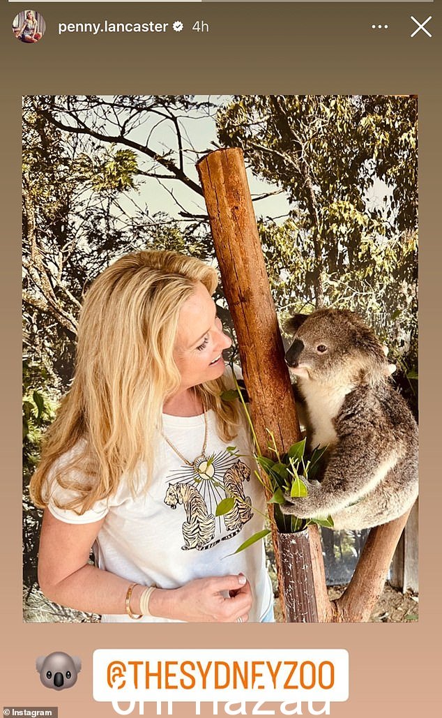 Rod Stewart 的妻子 Penny Lancaster 分享了一张她上个月在 Eastern Creek 参观悉尼动物园时拥抱一只可爱的考拉的甜蜜照片