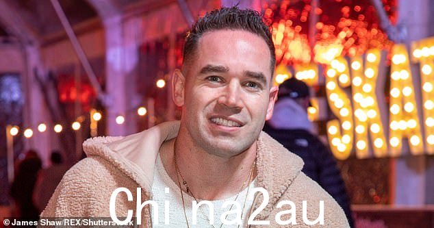 Katie Price 的前夫 Kieran Hayler(如图)因涉嫌忽视儿童和持有枪支而被捕,报告称