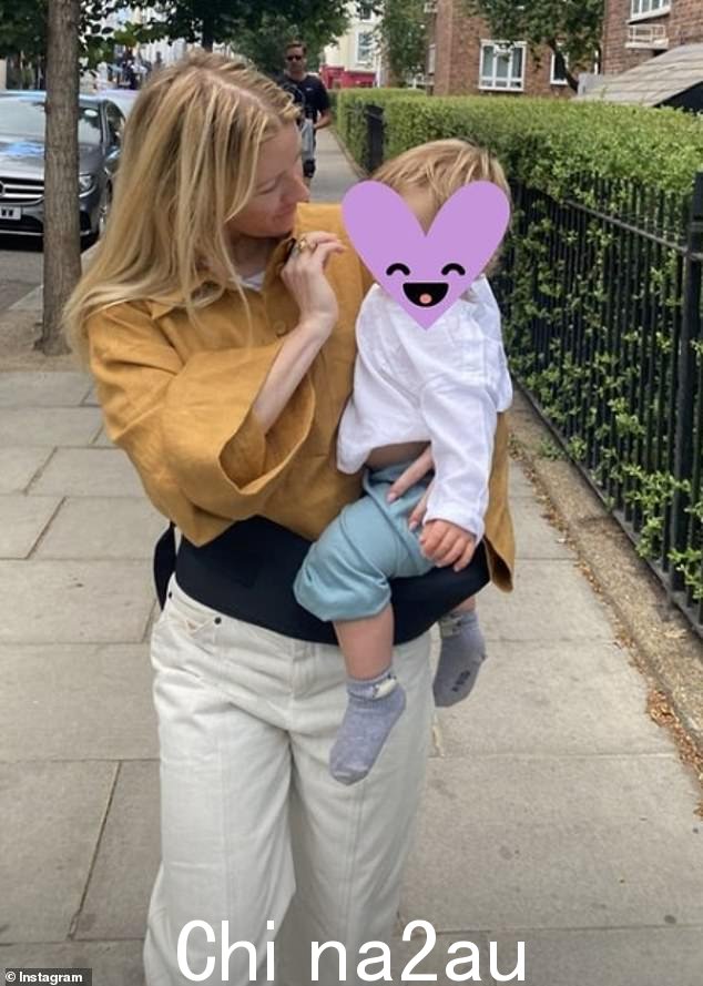 Mum life:36 岁的歌手 Love Me Like You Do 发行了她成为母亲后的第一张专辑,并计划开启她的 Higher Than Heaven 巡演(如图) with Arthur)