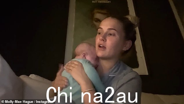 问题:这位新妈妈本周在一个新的 YouTube 视频中向她的粉丝们介绍了她的身体在母乳喂养期间如何无法产生足够的乳汁