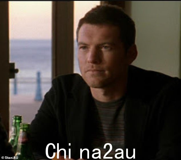 Sam Worthington(如图)出现在 Love My Way 的第一季中,饰演一个名叫 Howard Light 的角色。他是最广为人知的系列老将之一,此后在好莱坞大片中取得了巨大成功