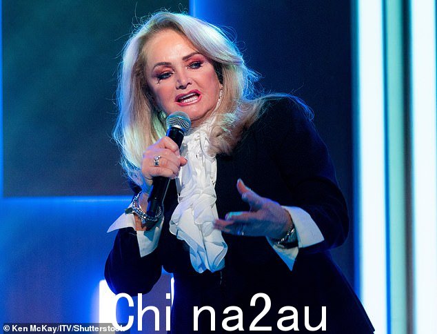 糟糕:Bonnie Tyler 在星期三的 This Morning 演出她的热门单曲 Total Eclipse Of The Heart 后被指控模仿表演