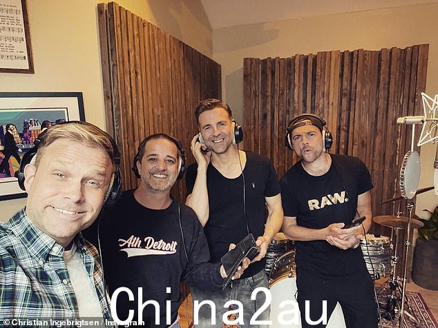 Fame fame:Christian 是男孩乐队 A1 的成员,与(L-R)Paul Marazzi、Mark Read 和 Ben Adams(图为 2022 年)