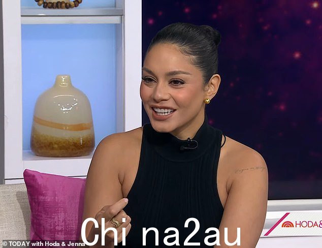 喜欢这种感觉:'你感到如此安全,她脸上洋溢着明显的喜悦表情,并补充说,'这是有史以来最好的事情。我喜欢做未婚妻'