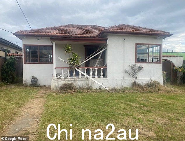 如果申请人阅读格林纳克大卫街的完整清单(如图),他们会很快发现该房产“无法居住”,需要紧急装修