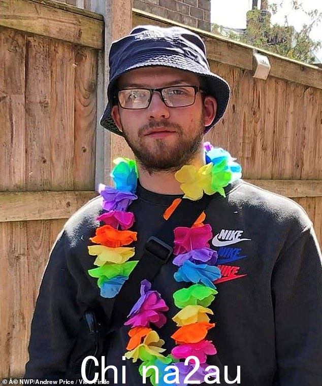 受害者史蒂文威尔金森在事件发生后死亡。法院随后听说威尔金森先生是如何跑进一条小巷试图逃跑,但却被一扇锁着的门困住了