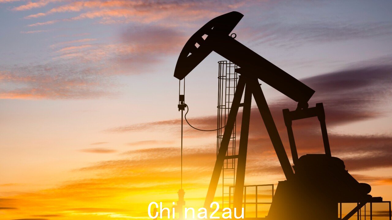 Woodside Energy 有一个' “巨大的一年”,利润增至 65 亿美元” /><p>Woodside Energy 的老板透露,该公司希望继续支持 Fremantle Dockers 直到看到俱乐部举起英超奖杯。</p> <p>一群知名支持者呼吁 AFL 俱乐部与该公司断绝关系,他们将气候变化作为其论点的一部分。</p><p>Woodside Energy 一直是主要赞助商自 2010 年以来一直与 Fremantle Dockers 合作,目前的合作伙伴关系一直持续到今年年底。</p><p>周三,该公司首席执行官梅格奥尼尔接受了关于去年 10 月出现的赞助传奇的提问,她发表了一份向国家新闻俱乐部发表讲话。</p><p>奥尼尔女士是一位“热情的”码头工人支持者,她被问及弗里曼特尔是否“应该对你们未来的持续关系持乐观态度”。 </p><p>她讲述了 Fremantle 和 Woodside Energy 之间的关系是如何建立在共同价值观之上的,并表明公司是长期发展的。 </p><img class=