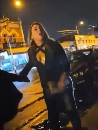 煽动性参议员在一次涉及粗俗语言的激烈长篇大论之后被永久禁止进入墨尔本脱衣舞俱乐部。图片:已提供