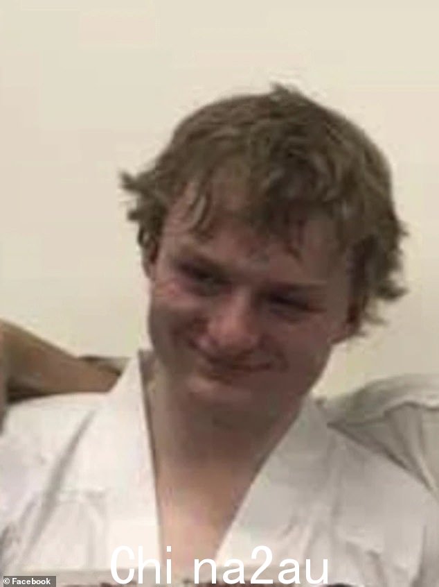 Malcolm Kenneth Wardle,22 岁,周四因性侵年仅 12 岁的女孩而在阿德莱德地方法院被判入狱 13 年