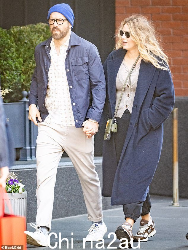 移动中:Blake Lively 和 Ryan Reynolds 周三在纽约市被发现