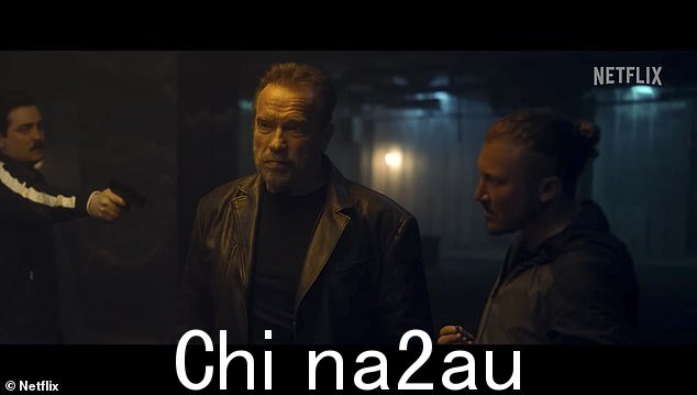 管理:'但是现在?把我们所有的枪都拿出来?男人问道,卢克咧嘴笑着说,“我会处理的,”他迅速杀死了房间里的每个人
