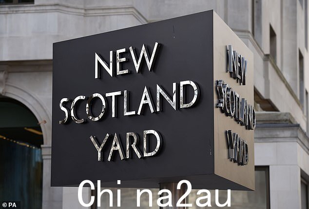 侦探警员 Dariusz Alexander,48 岁,是苏格兰场的大都会侦探