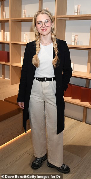 Anais Gallagher