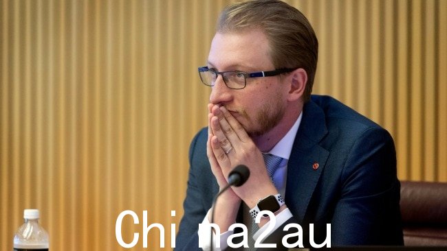 参议院通过社交媒体进行外国干涉委员会主席帕特森参议员说,所有选项都必须摆在桌面上以“打击这种恶意行为”。图片:提供
