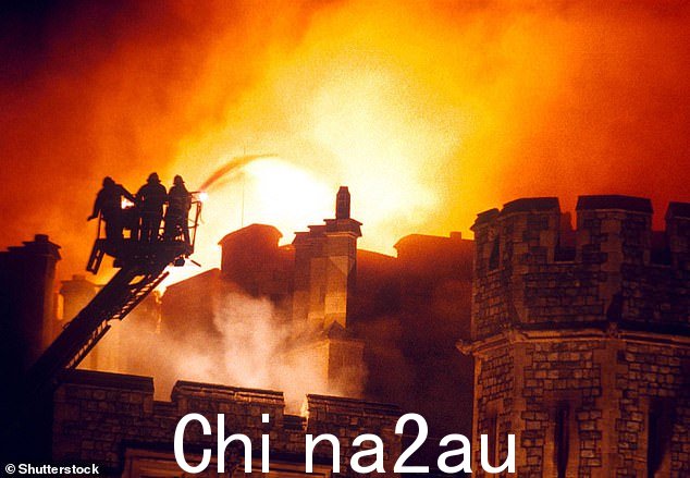 一部新的电视纪录片揭示,安德鲁王子在控制温莎城堡大火的战斗中发挥了关键作用,帮助消防员在这座历史建筑中穿行