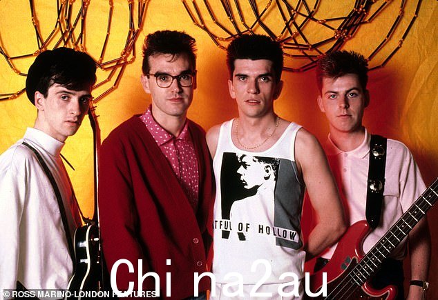 The Smiths (L-R) Andy Rourke、Morrissey、Johnny Marr 和 Mike Joyce 在两位成员发生冲突后于 1987 年分道扬镳