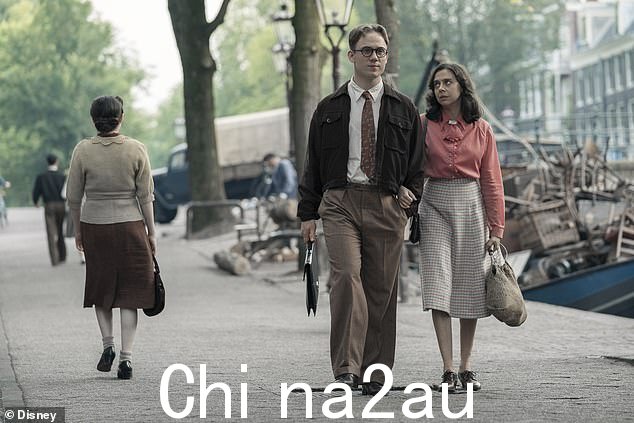 Bel Powley,31 岁,没有停止的迹象,因为今年春天她又获得了另一个令人难以置信的角色 Miep Gies
