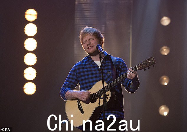 复制?32 岁的 Ed Sheeran 将于周一在版权审判中出庭作证,指控他的歌曲 Thinking Out Loud 抄袭了 Marvin Gaye 的 Let's Get It On(Sheeran 摄于 2017 年)