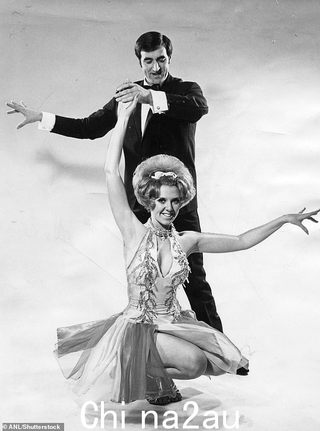 Len Goodman 图为与他的第一任妻子 Cherry Kingston 跳舞
