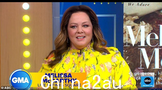 Chatty Melissa:至于获得梦寐以求的封面,她说,'这太疯狂了。我喜欢它所说的 - 我的意思是我 52 岁,我只是喜欢我们正在重新定义我们想要的东西某种想法可以是美丽的,可以是坚强的,可以是任何东西。因为我认为它们现在都被包裹在一起了'