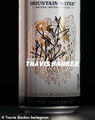 限量版:Travis 签名的 19.2 盎司罐头
