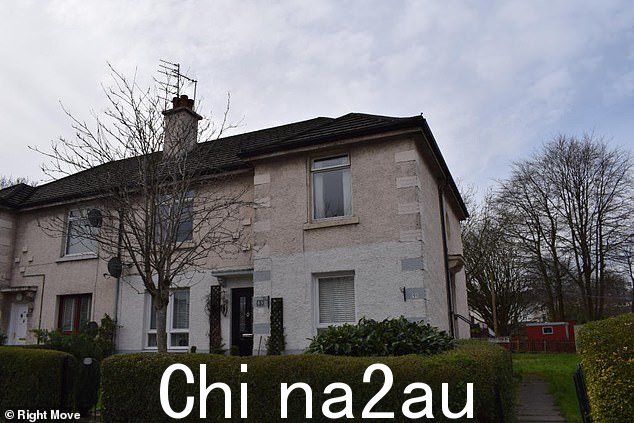 这对夫妇在格拉斯哥合住的公寓的外观,周二早上人们发现 Sturrock 女士死在那里