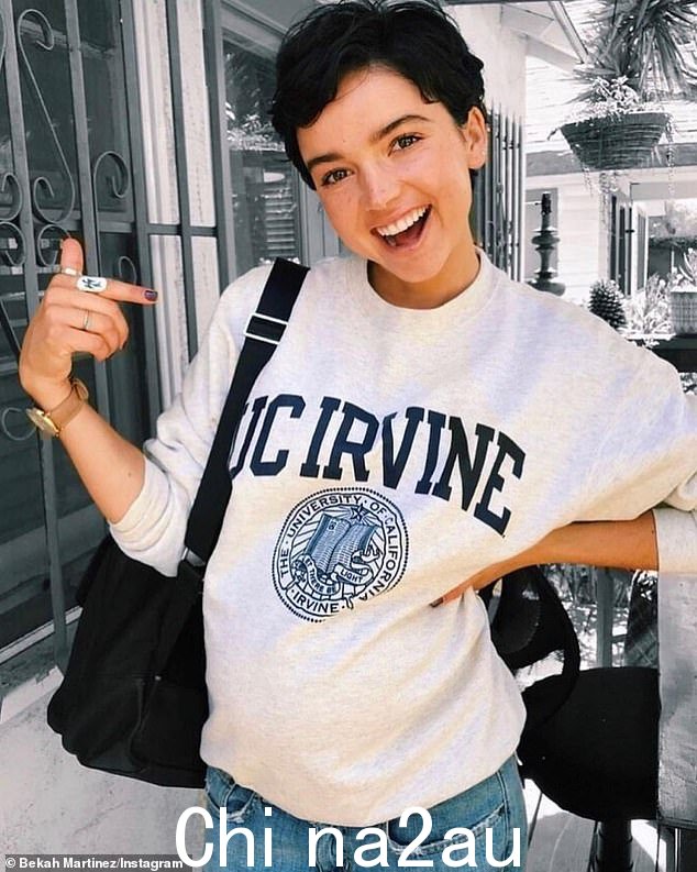 2021:富兰克林出生六个月后,学士校友 Bekah Martinez 透露她已经开始了她在欧文大学的最后一个学期