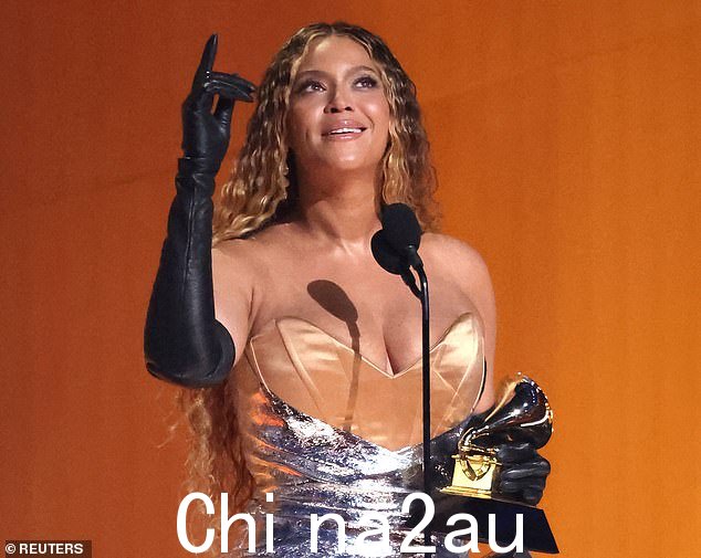 Beyoncé,照片是二月份在洛杉矶举行的第 65 届格莱美颁奖典礼上接受最佳舞曲/电子音乐专辑奖,是有史以来最成功的艺术家之一