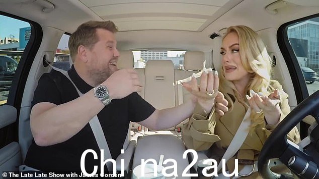 在 The La 最近的一集中te Late Show Corden 与老朋友 Adele 一起唱了一场情感拼车卡拉 OK
