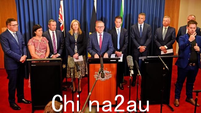 澳大利亚布里斯班 - NewsWire 照片 2023 年 4 月 28 日:澳大利亚总理 Anthony Albanese 和国家内阁图片: NCA NewsWire / John Gass