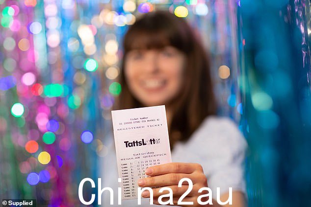 幸运的 TattsLotto 获奖者还计划与亲人分享他们的巨额横财