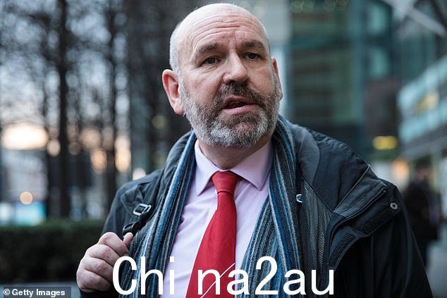 Aslef 秘书长 Mick Whelan 是一名切尔西球迷,据说他的桌子上摆满了俱乐部纪念品