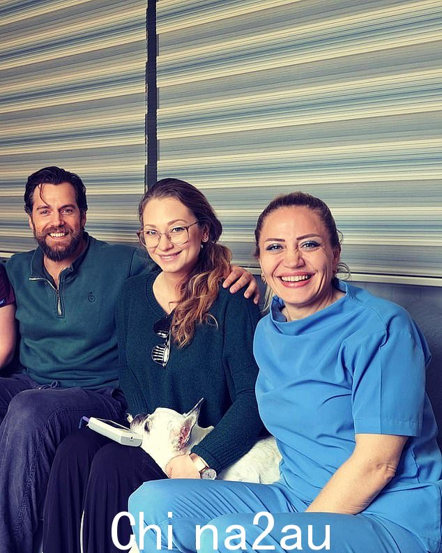 毁灭性的:Henry Cavill 的女友 Natalie Viscuso 在她心爱的狗周三去世后分享了她的心碎
