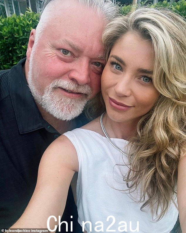 图:Sandilands 和他的未婚妻 Tegan Kynaston