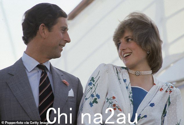 查尔斯王子和戴安娜王妃于 1981 年 8 月访问吉尔布罗陀,作为他们在地中海巡游度蜜月的一部分