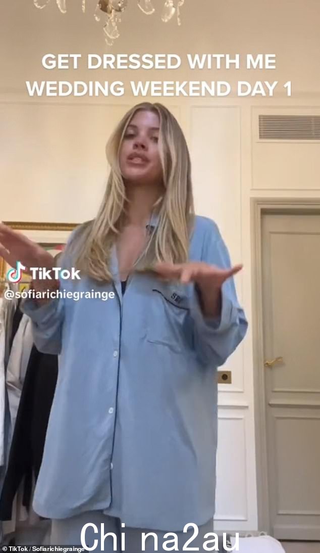 Sofia Richie 在她的法国南部婚礼上采用了黄金公式,并通过展示她如何在 TikTok 上做好准备在活动中引起了一些轰动