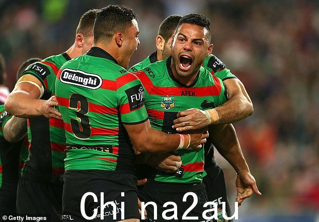 Te'o 是一位充满激情的 NRL 球员,现在在 Wayne Bennett 手下的海豚队担任助理教练