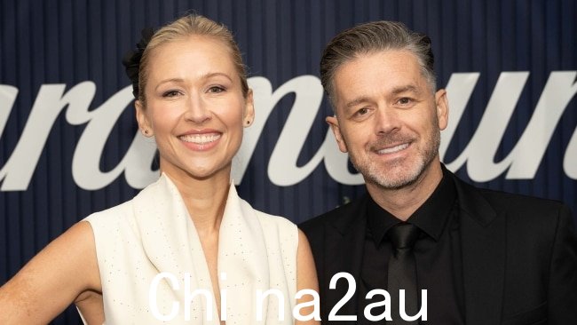 Jock Zonfrillo 的妻子 Lauren 在 MasterChef 评委本周意外去世后,正和她的两个孩子乘坐飞机返回澳大利亚。图片:Supplied