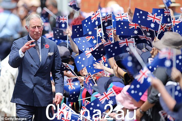越来越多的英联邦国家正在从英国君主制中退缩。 2 月,澳大利亚决定将英国君主从其最后一张纸币上移除,尽管查尔斯的形象预计会出现在硬币上。图为:2012 年时任威尔士亲王的国王访问澳大利亚
