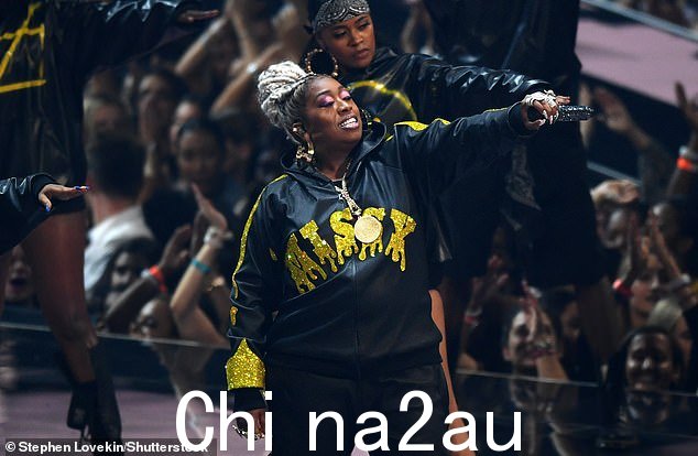 高高在上!Missy Elliott 在她获得资格的第一年也进入了榜单,与音乐传奇人物 Sheryl Crow 一起上榜