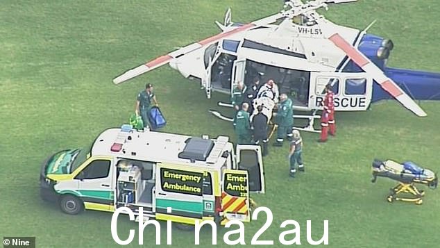两名军官都被送往皇家阿德莱德医院,情况严重但稳定,并被置于诱导昏迷状态