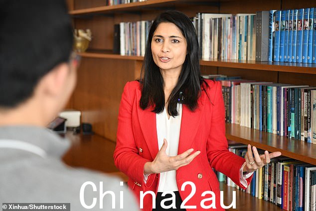 Saadia Zahidi,研究小组的常务董事,表示机器越来越能够执行人类执行的任务,十分之六的工人需要重返课堂以保持竞争力