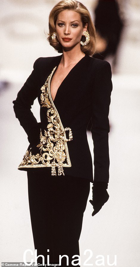 Merci: 1992 年在巴黎为 Oscar de la Renta 拍摄