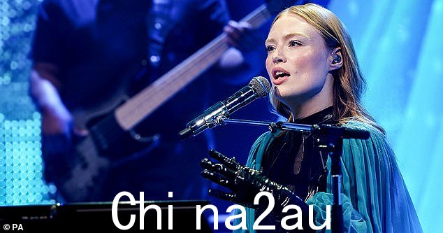 所有变化:29 岁的 Freya Ridings 已退出周日的加冕礼音乐会,BBC 已宣布