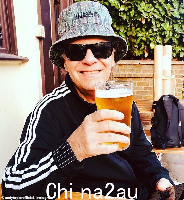 悲惨:该节目是在吉他手 Andy 去年透露了他的晚期前列腺癌诊断后进行的,四年前被诊断出患有这种疾病