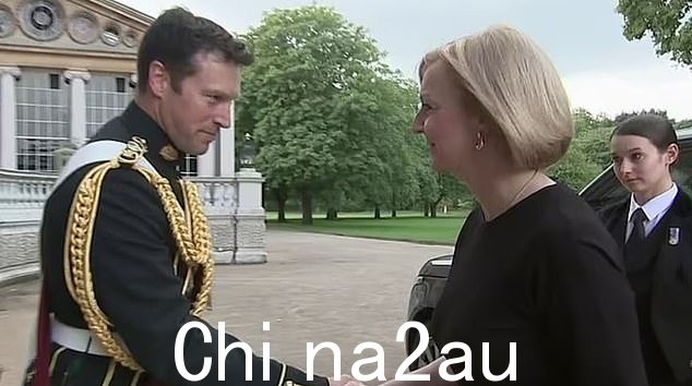 Maj Thompson 去年秋天欢迎当时的总理 Liz Truss 到白金汉宫