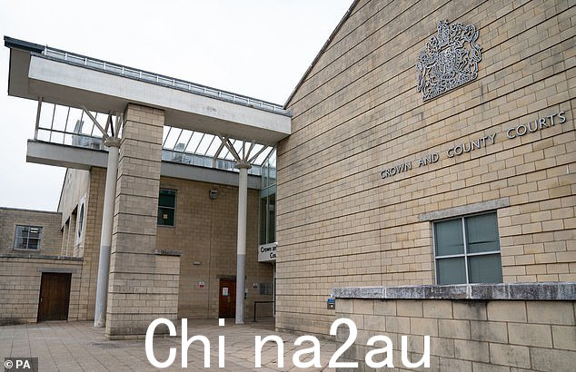Tysoe 周四在北安普顿皇家法院出庭(如图),被控殴打造成实际身体伤害和两项刑事损害罪