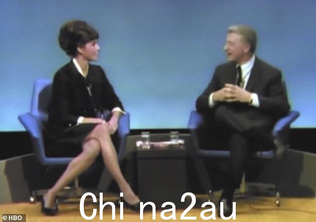 Confident: 故事开始于 7 次艾美奖得主在 1966 年接受一次尴尬的采访,当时脱口秀主持人 David Susskind 在添加之前将她的角色 Laura Petrie 称为“理想化” , '没有这样的女人'