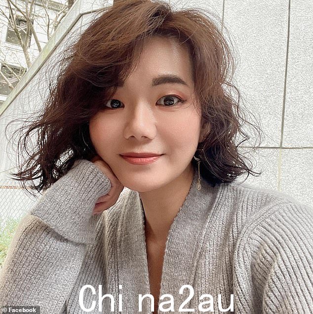 他的密友Elly Chen(如图)说她怀疑他不止一次中毒
